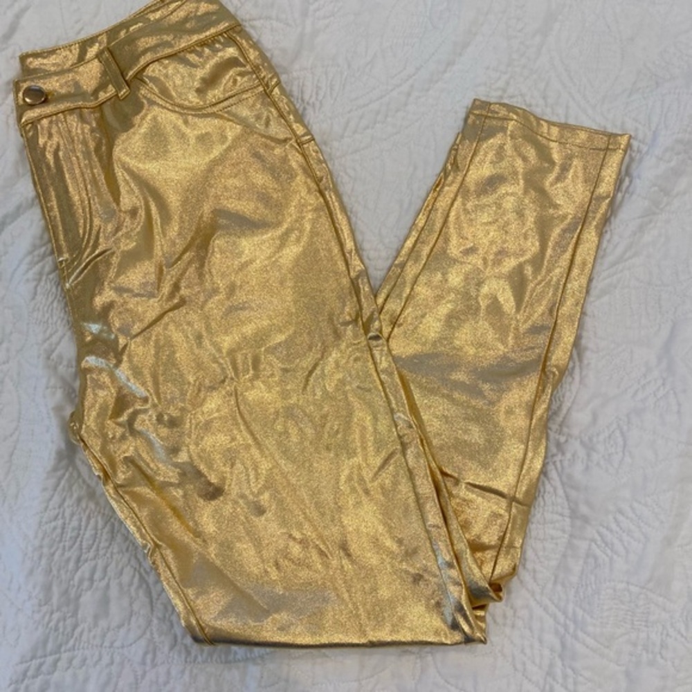 GOLD pants- slightly stretchy🤩FUN& FLATTERING 🤩add some flare every day!!!